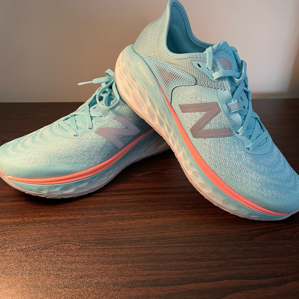 New Balance Fresh Foam running shoe, size 9 1/2 Medium, Sea Salt Newport blue.
